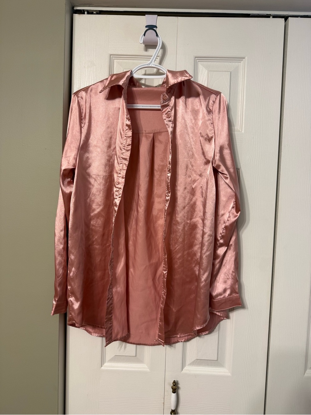 PrettyLittleThing Satin Button-Down Shirt in Rose